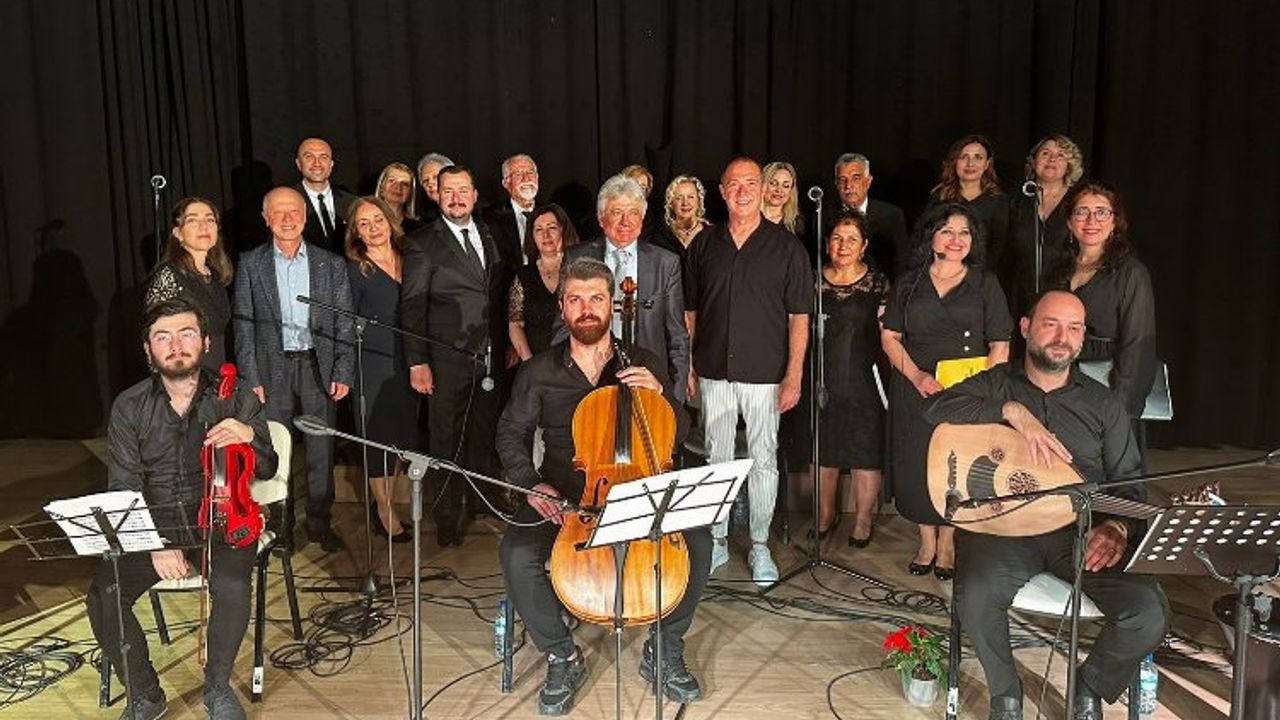 Antalya Muratpaşa'da müzik şöleni