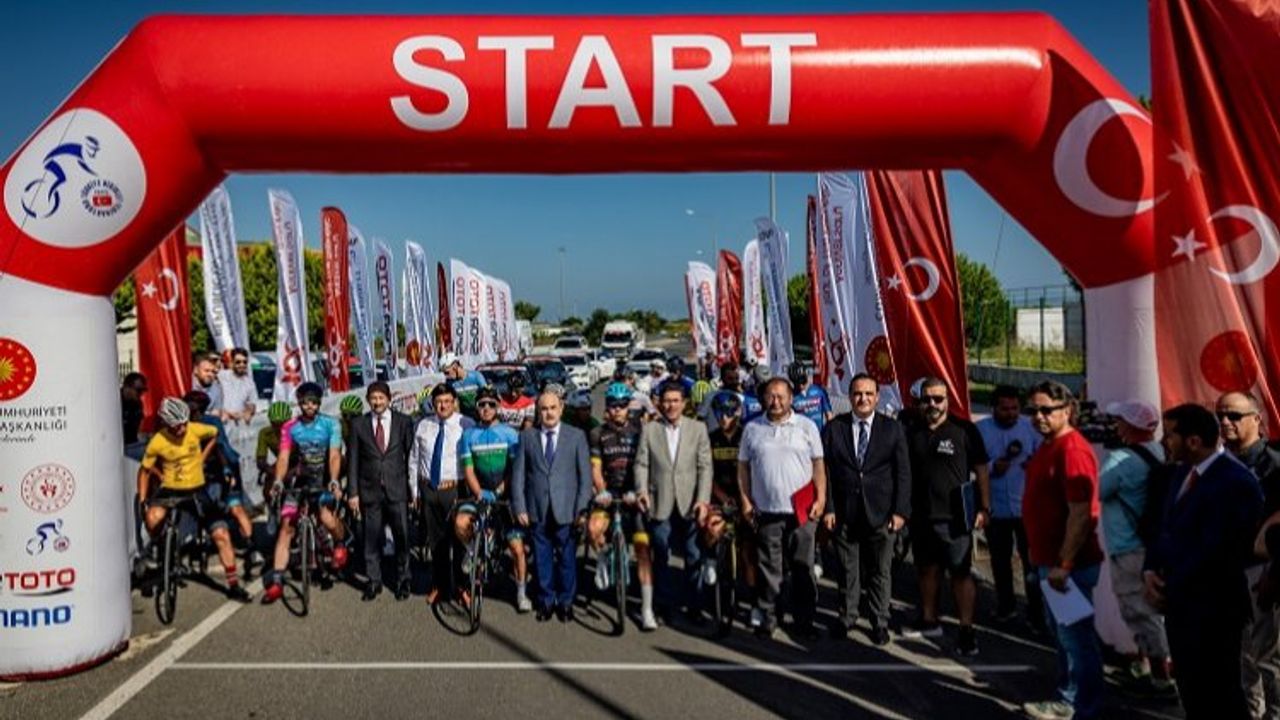 100. Yıl Cumhuriyet Bisiklet Turu tam gaz sürüyor