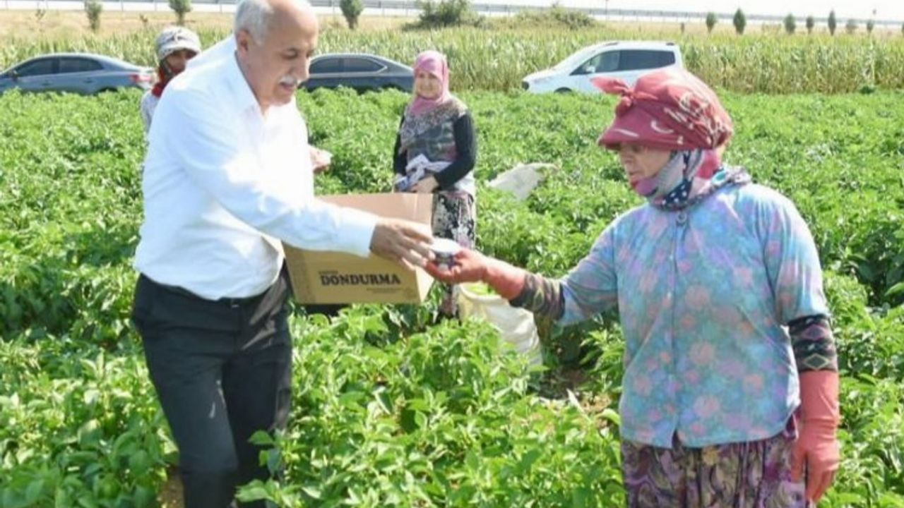 Bursa Yenişehir hem çiftçi, hem de tüketici dostu belediye