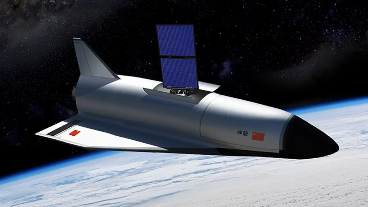 Çin'in gizemli uzay aracı, Kuzey Amerika üzerinden güçlü sinyaller yayıyor