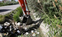 Büyükşehir Belediyesi DSİ sorumluluğundaki Şamran kanalını temizledi