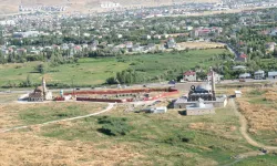 Van Kalesi Eteklerinde Yeni Bir Mahalle Kuruluyor