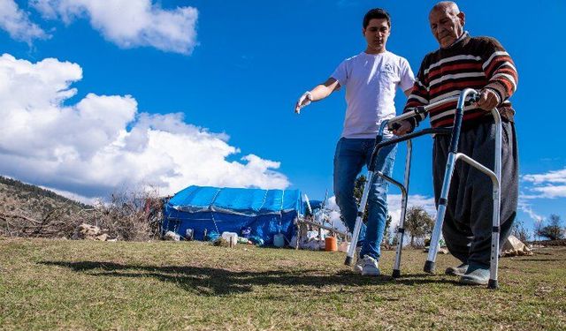 Yaş almışlar mutlu ve güvende hissediyor