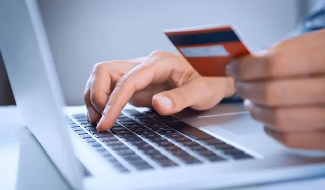 Bayramda Siber Tuzaklara Dikkat: Sahte SMS ve Dolandırıcılıklardan Korunma Yöntemleri