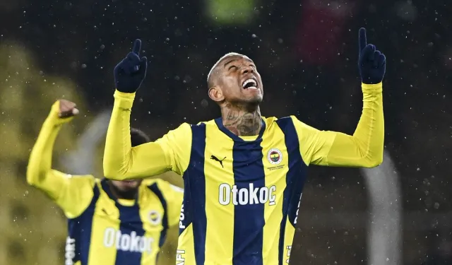 Fenerbahçe, Geriye Düştüğü Maçta Trabzonspor'u 4-1'le Geçti