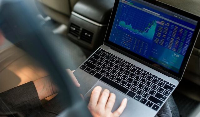 Piyasalarda Bilgiye Dayalı Hareket Etmenin Önemi Nedir?