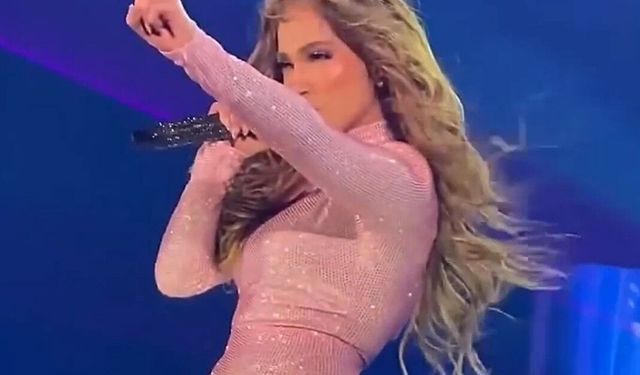 Jennifer Lopez Suudi Arabistan'da Sahne Aldı: Formula 1 Grand Prix'sine Renk Kattı