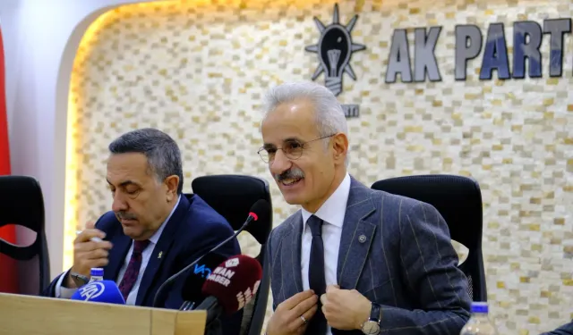 Bakan Uraloğlu Van'da: Çevre Yolu Açılıyor, 80 Milyar TL’lik Yatırım Vurgusu!