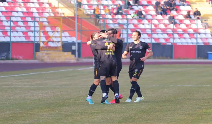 Bitexen Vanspor  Utaş Uşakspor'u kendi sahasında 3-1 mağlup etti