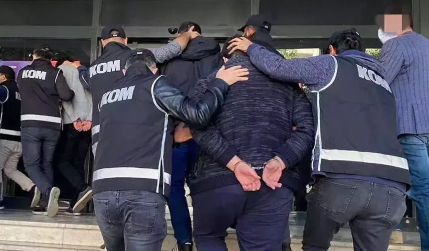 Van’da değişik suçlardan aranması bulunan 25 kişi tutuklandı
