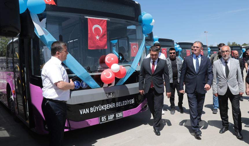 Van'a 27 Yeni Halk Otobüsü