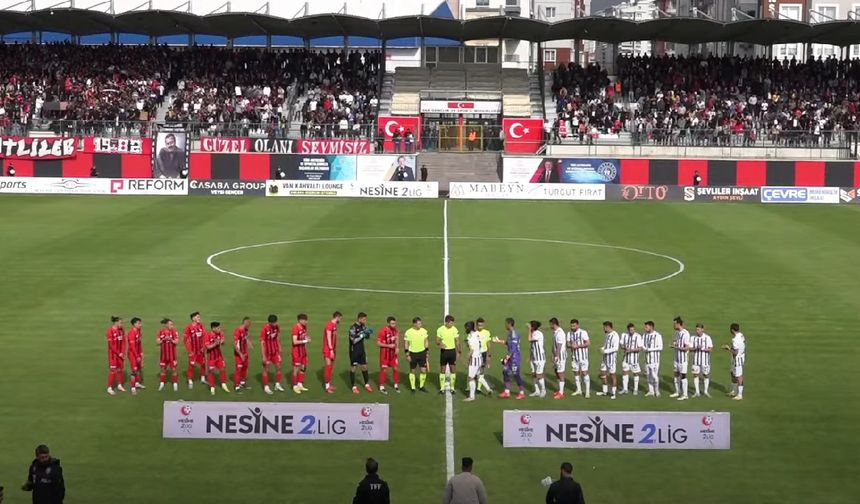 Vanspor Galibiyeti Kaçırdı, Tur Şansı Rövanşa Kaldı!