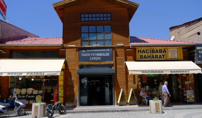 Van Otlu Peyniri Fiyatlarıyla Şaşırtıyor: 500 TL’ye Ulaştı!